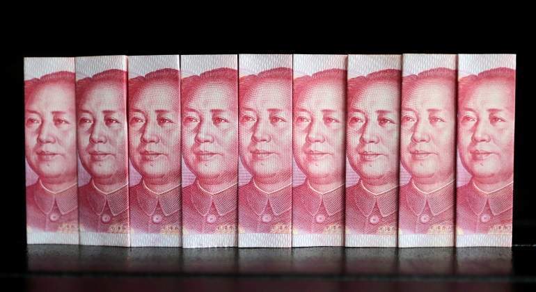 China Yuan Divisas Fila Reuters