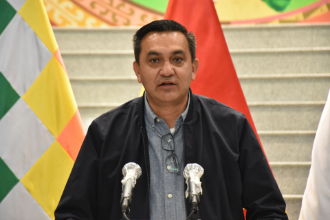 Ministro de la Presidencia de Bolivia dio positivo a Covid-19, pero se encuentra estable 
