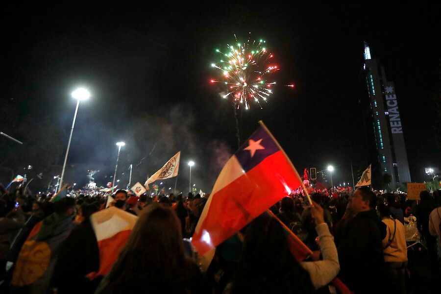 Chile aprueba por plebiscito tener una nueva Constitución