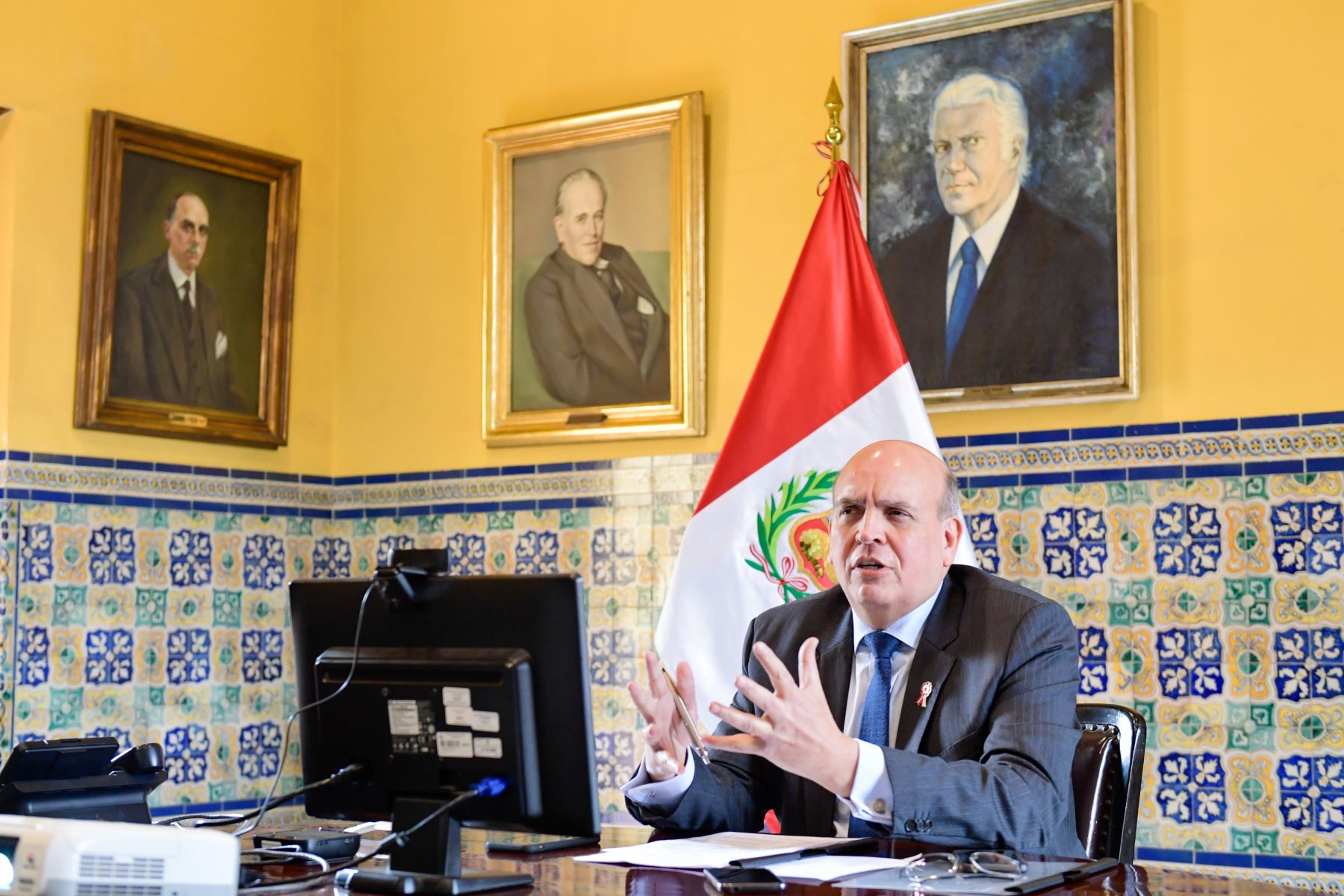 Canciller del Perú: moción de vacancia pone en riesgo estabilidad y reactivación económica