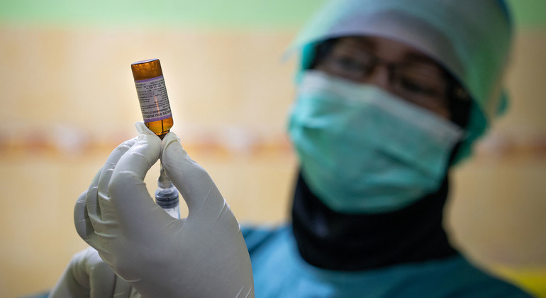 Piden a América Latina preparar el personal necesario para administrar las vacunas COVID-19 a gran escala