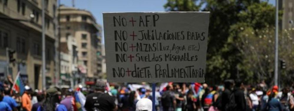 Retiros del 10% de las AFP inyectaron US$ 33.320M a la economía chilena