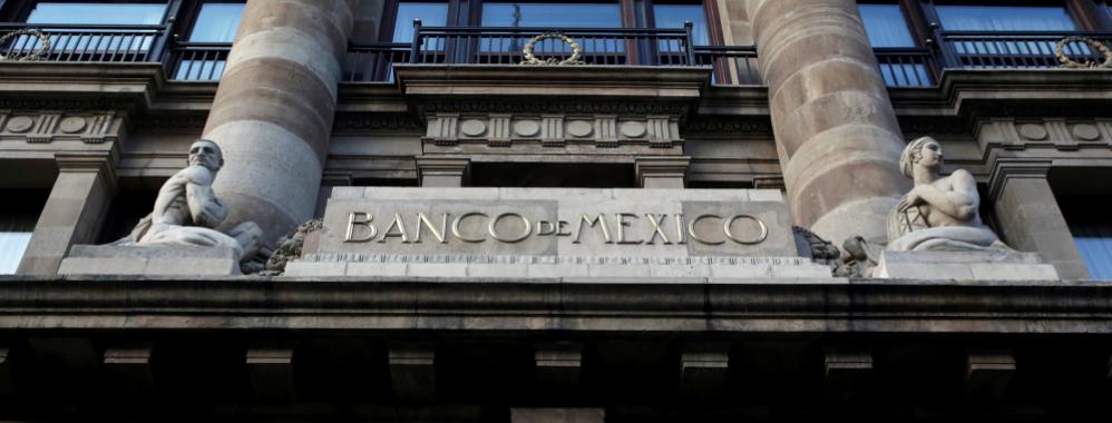 Banco Central de México mejora su pronóstico de crecimiento de la economía, pero la "vacunación será clave"