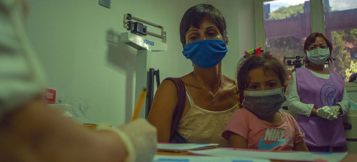 La OPS espera que Venezuela reciba pronto vacunas de COVAX
