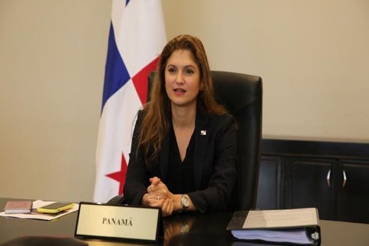 Panamá convoca reunión de cancilleres para tratar migración irregular