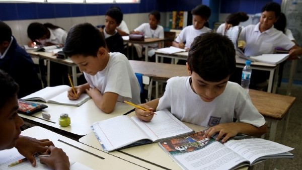 América Latina puede liderar un renacimiento educativo