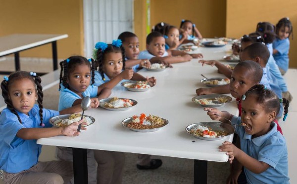 Países del Caribe son los más afectados por la crisis de alimentación escolar