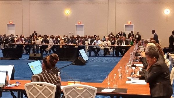 Comunidad del Caribe inicia debates sobre cambio climático en Bahamas