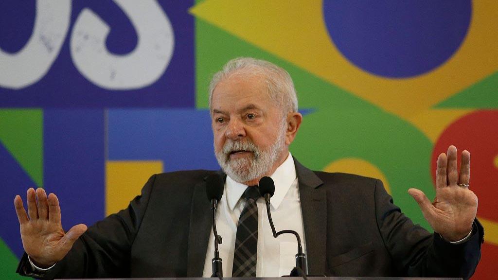 Lula insta al Foro de Sao Paulo defender la democracia y construir integración