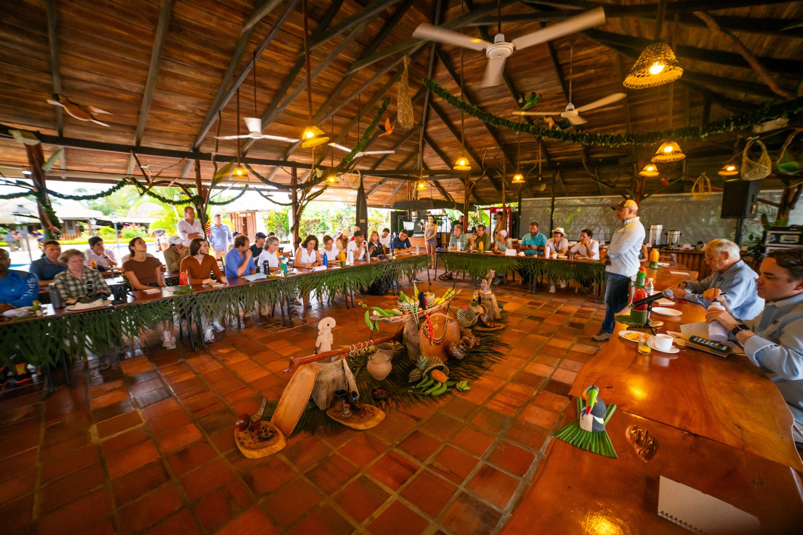 Líderes de Suramérica proponen alianza público-privada para proteger la Amazonía