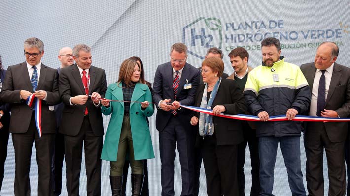 Chile inaugura la primera planta industrial de hidrógeno verde de Latinoamérica 