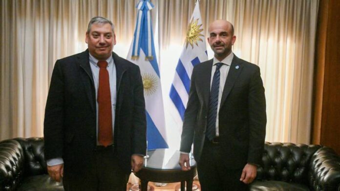 Uruguay y Argentina se encaminan a acordar una política de cielo abierto a nivel aeronáutico