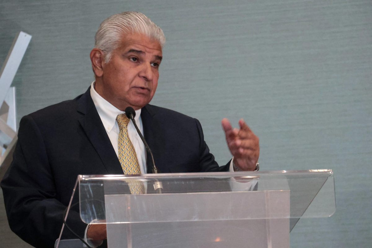 José Raúl Mulino asume la presidencia con el empeño de que Panamá vuelva a ser un Estado "respetado"