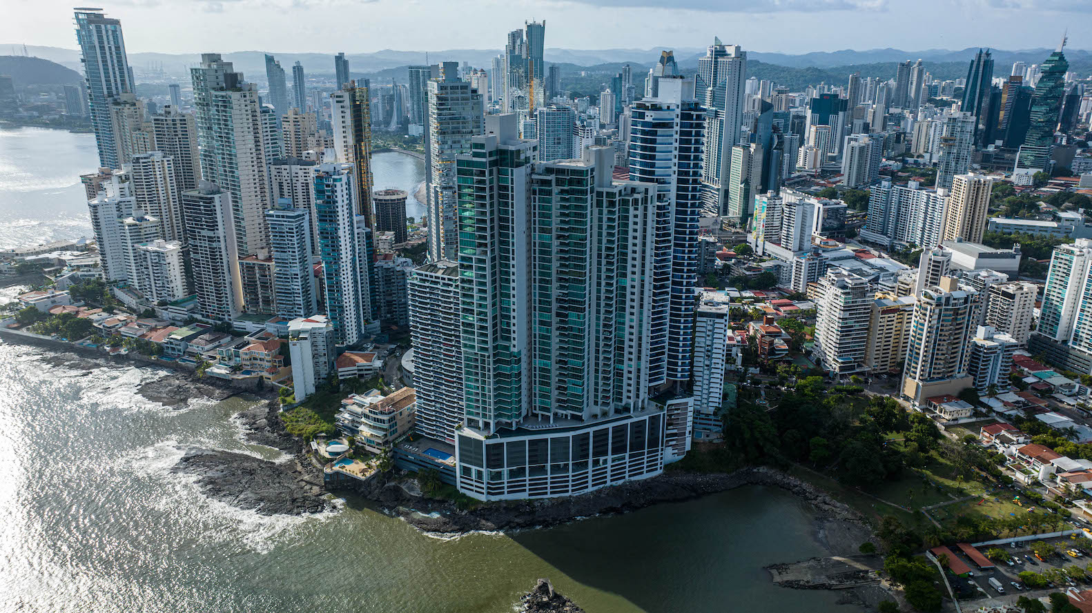 Gobierno de Panamá reafirma su compromiso con el fortalecimiento del comercio interregional