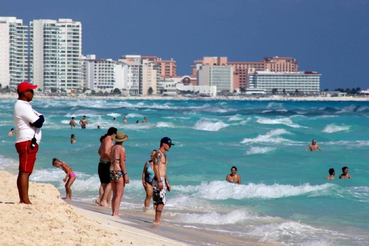 México obtiene 20.300 millones de dólares en gasto de turistas extranjeros en enero-julio