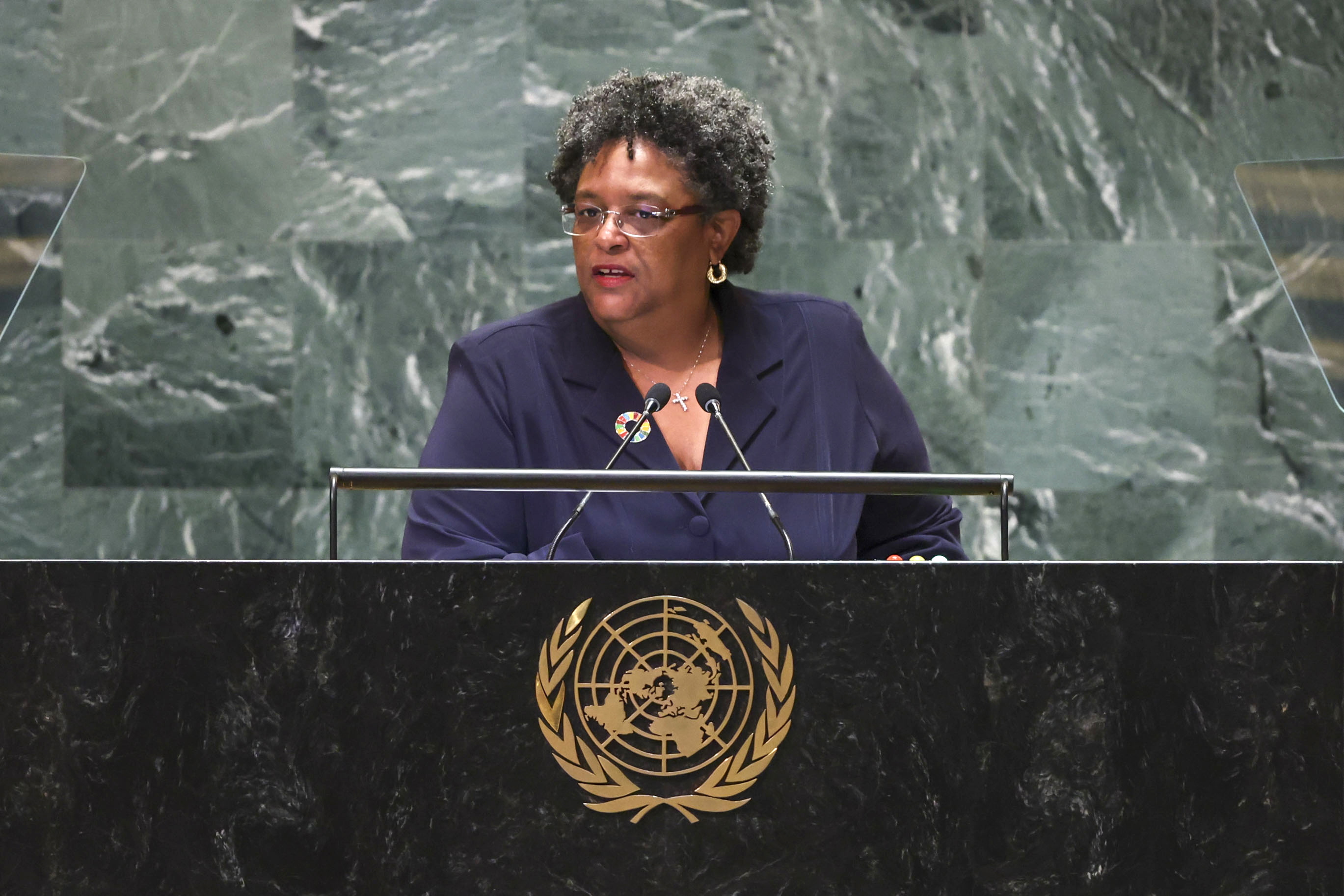 Primera ministra de Barbados asegura que el mundo necesita "reprogramarse" ante las crisis