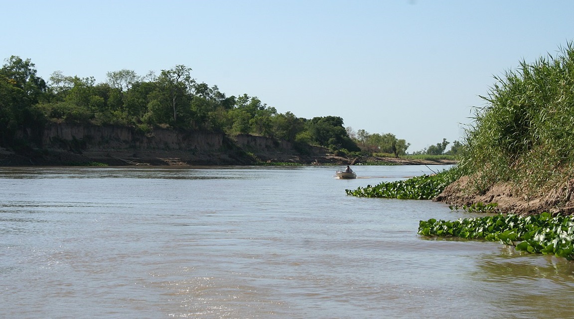 Potencian la integración regional de Argentina y Paraguay con el turismo fluvial