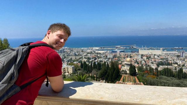 Alexis Lewin en Haifa, Israel