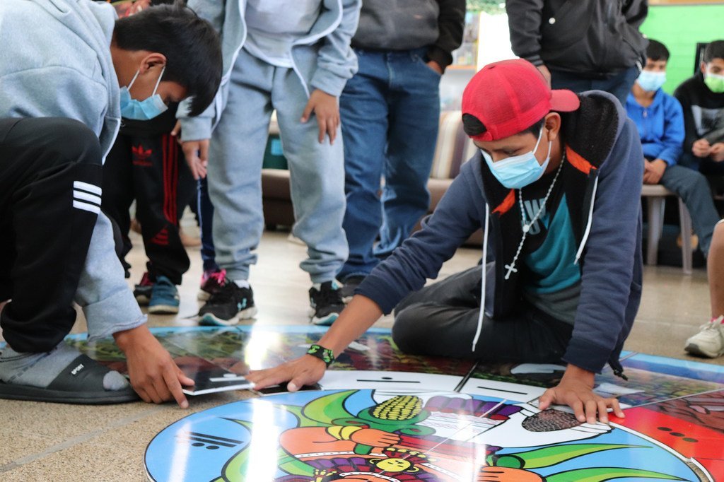 Adolescentes en la Casa Nuestras Raíces, uno de los dos centros de acogida del Ministerio de Bienestar Social de Guatemala.