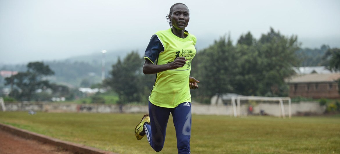 Anlelina Nadai Lohalith, atleta sursudanesa de pista y campo, es integrante del Equipo Olímpico de Refugiados que participa en Tokio.