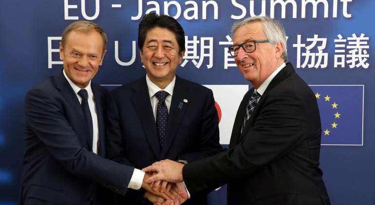 Tusk Juncker Abe Ue Japon Reuters 770X420