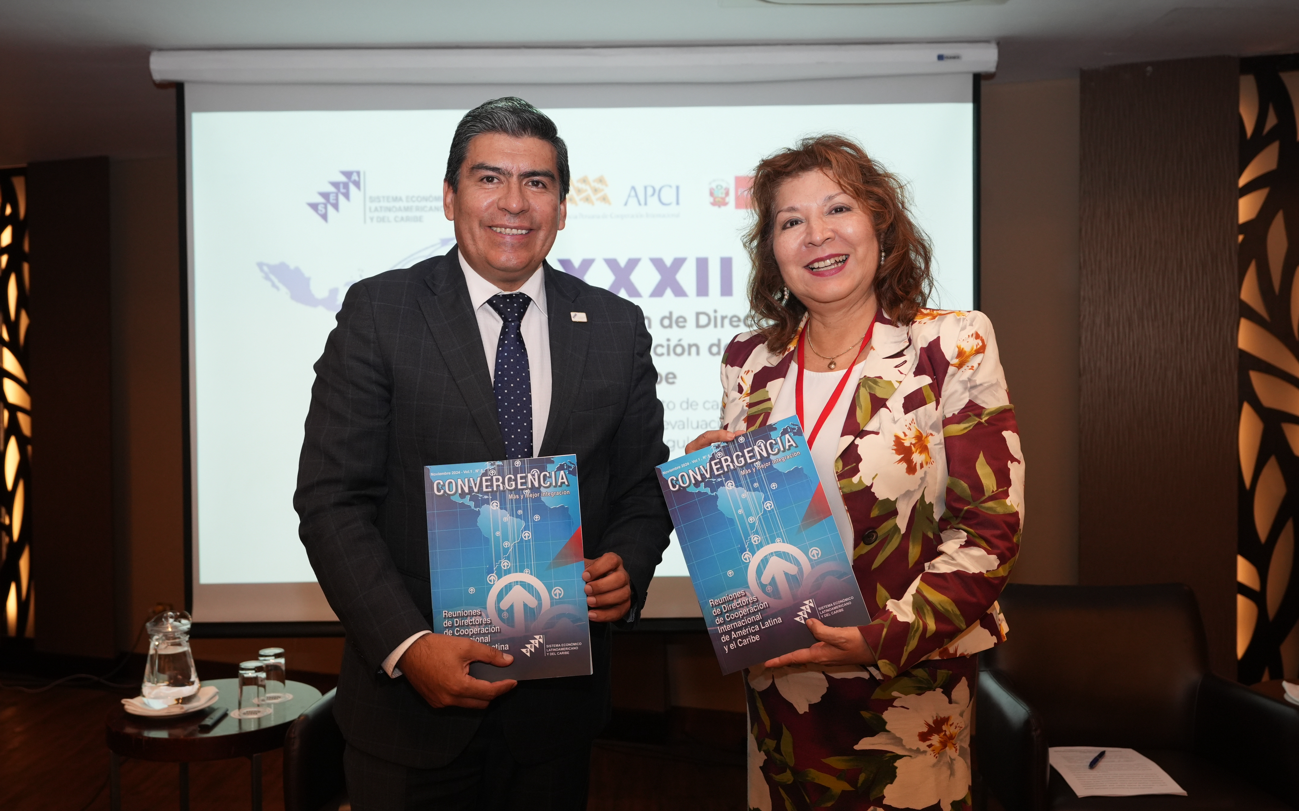 Foto de SELA presenta la nueva edición de la Revista Convergencia: Reuniones de Directores de Cooperación Internacional de América Latina y el Caribe