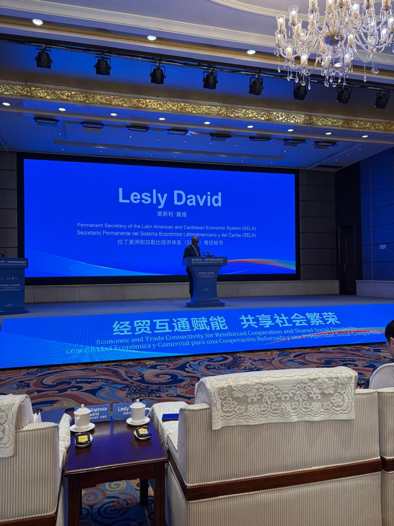 Foto de Embajador Lesly David: El éxito de la relación entre ALC y China debe medirse por cuánto contribuimos al desarrollo, la integración la prosperidad social compartida